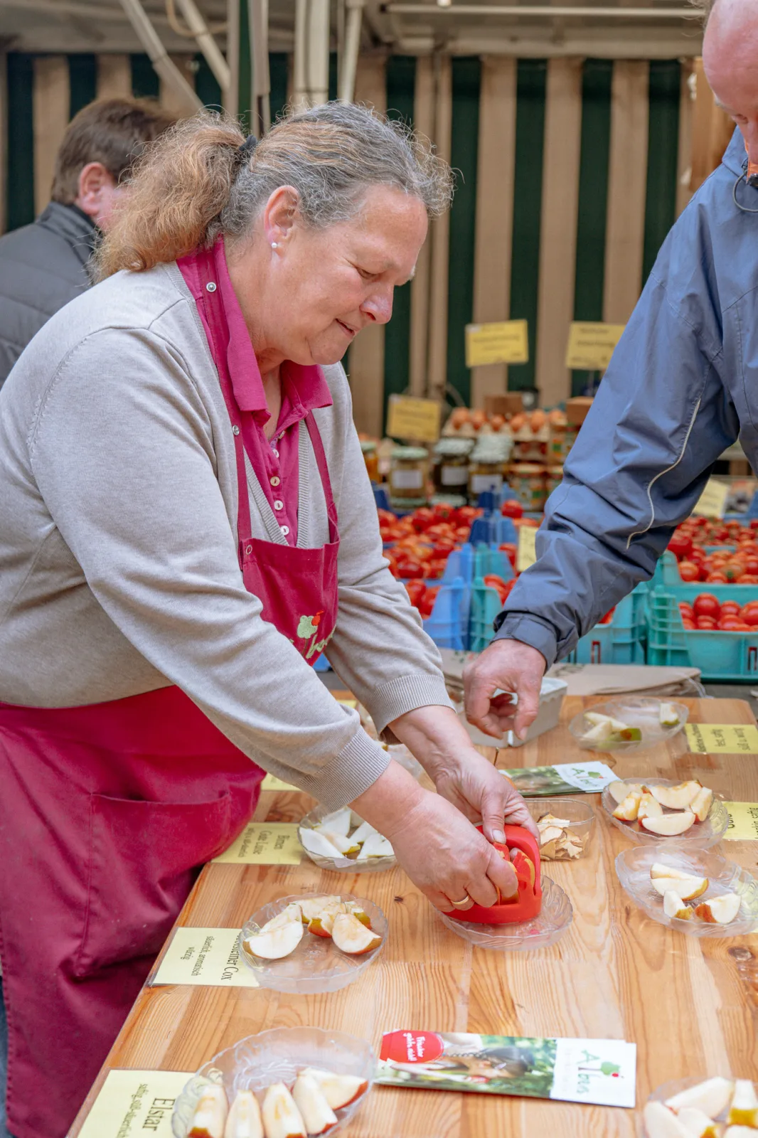 Apfel-Geschmackstest auf dem Markt